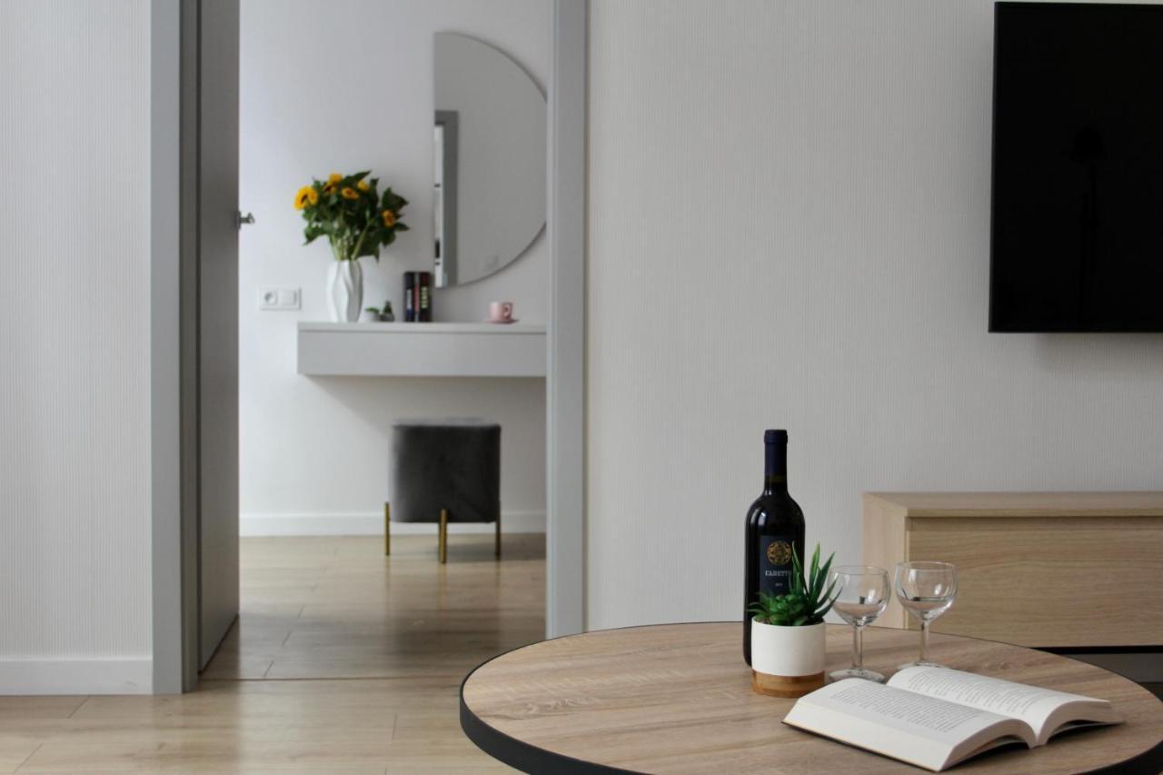 Luna Apartments Jelenia Góra Exteriör bild
