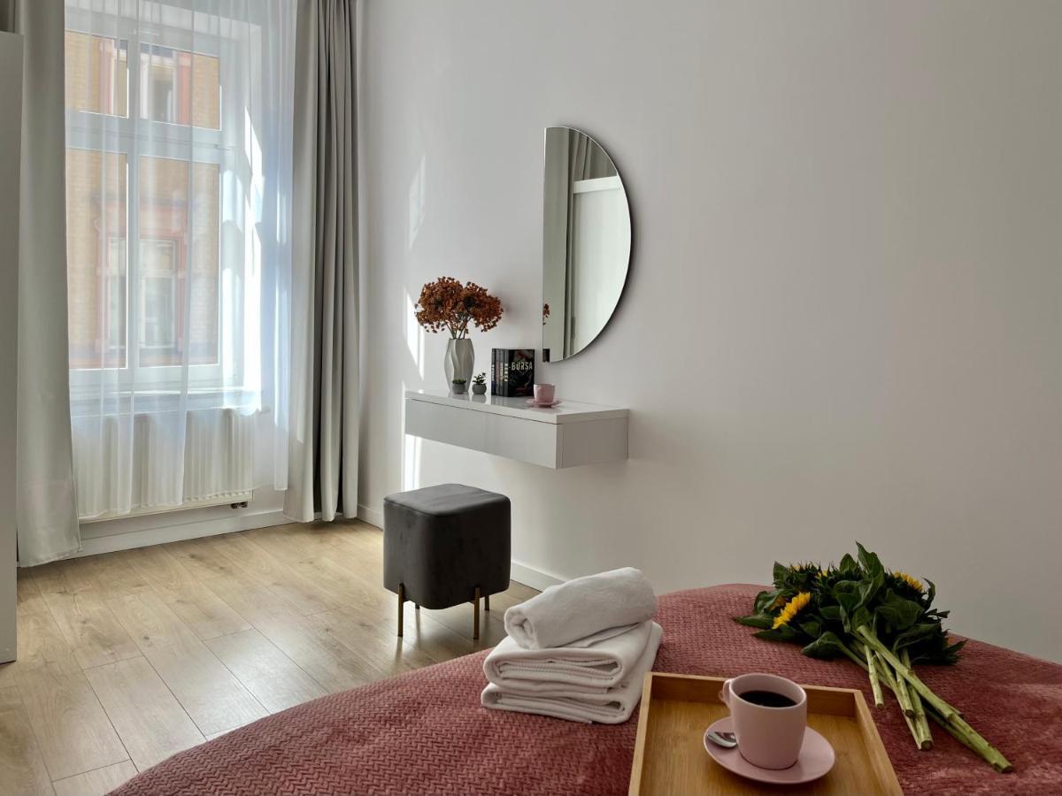 Luna Apartments Jelenia Góra Exteriör bild