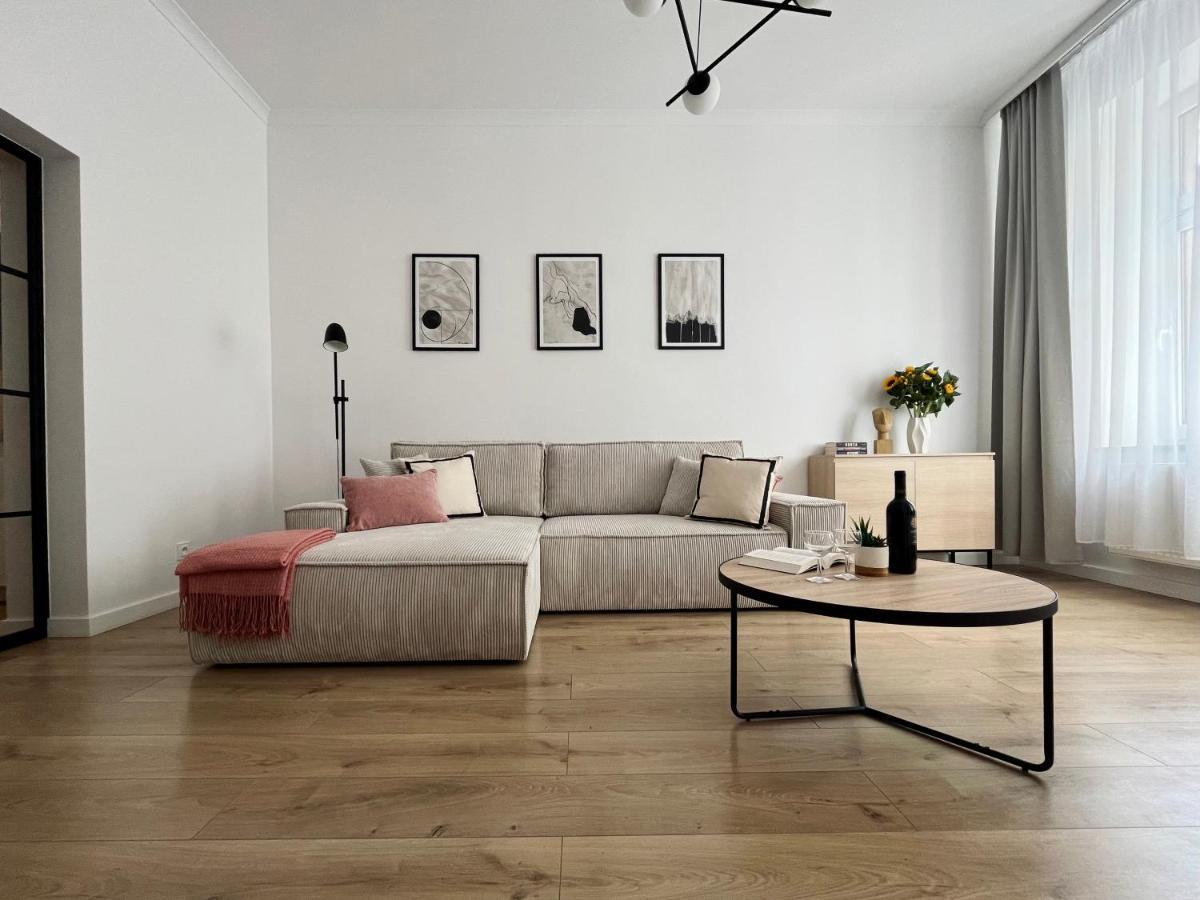 Luna Apartments Jelenia Góra Exteriör bild